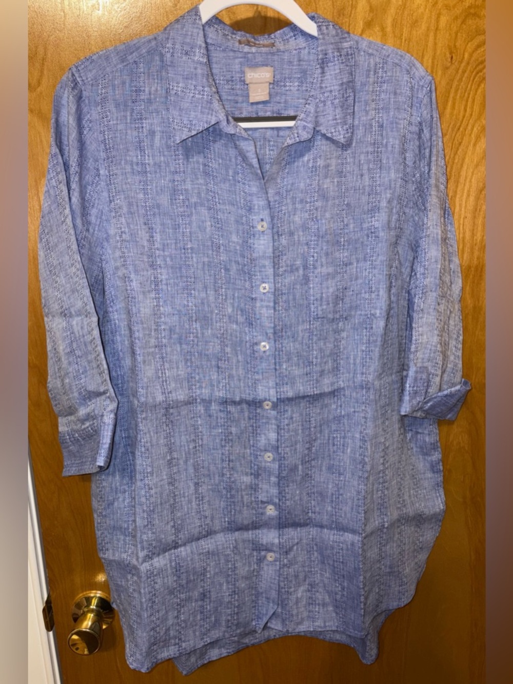 Chico’s blue 100% linen No Iron button down tunic with stitch detail Size 3